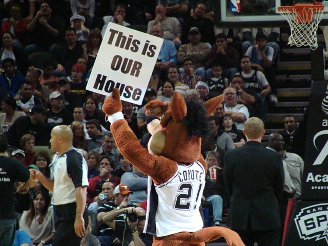 Spurs Coyote Mascot