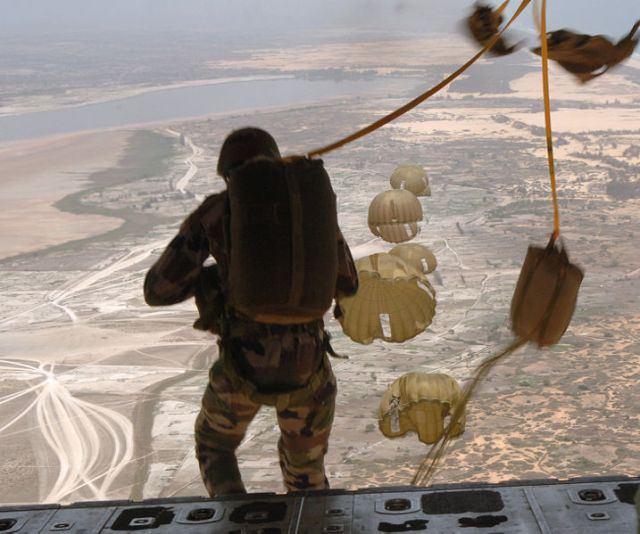Senegal soldiers parachute jump