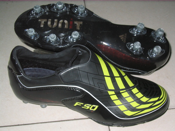 F50 2009 in yellow black
