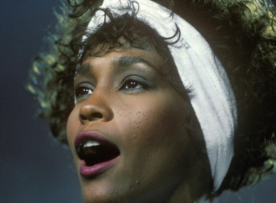 whitney-houston-national-anthem_400x295_55